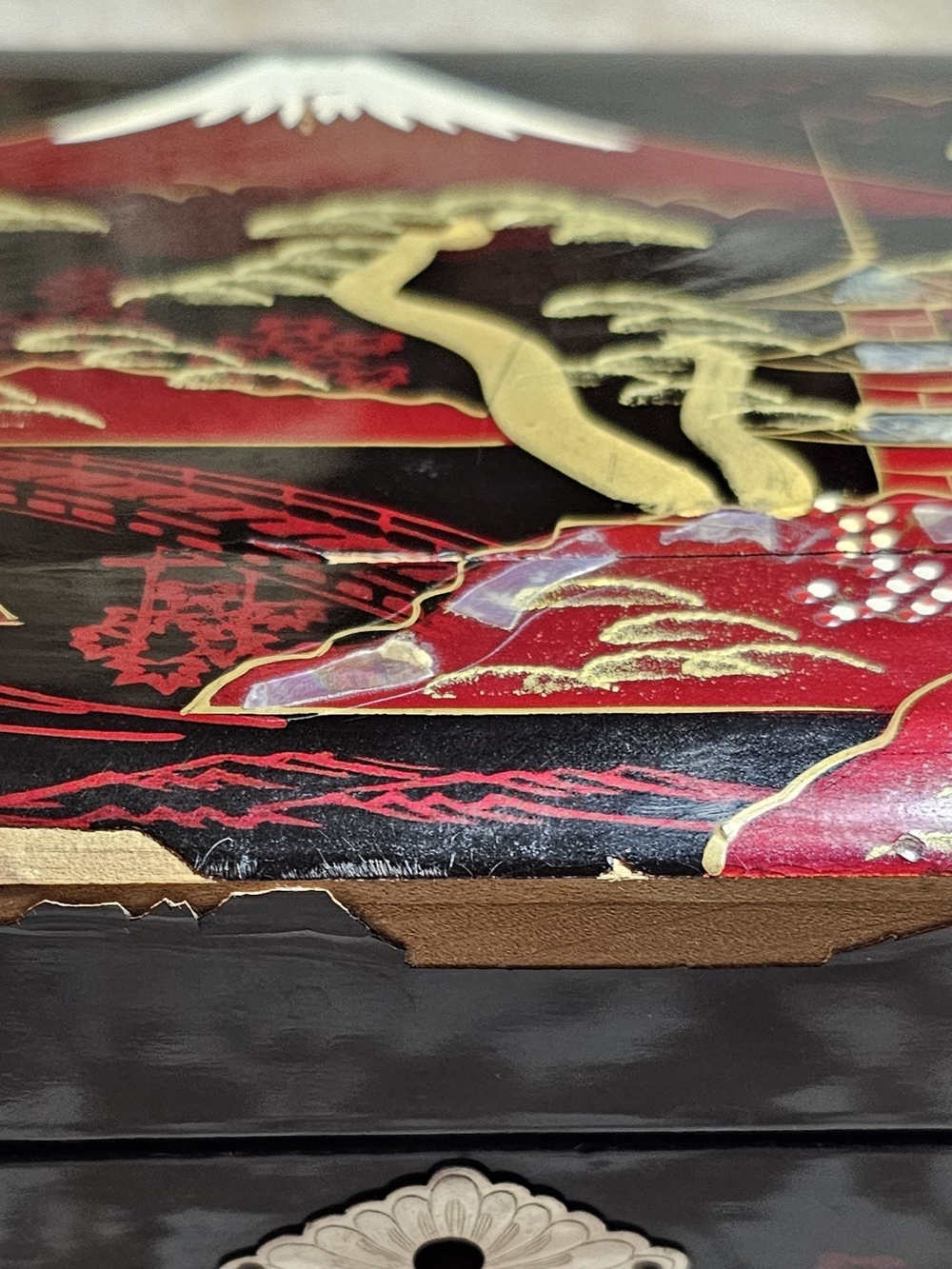 Vintage Japanese Lacquer Jewelry Music Box in Black Red Gold Accents READ - Picture 10 of 11